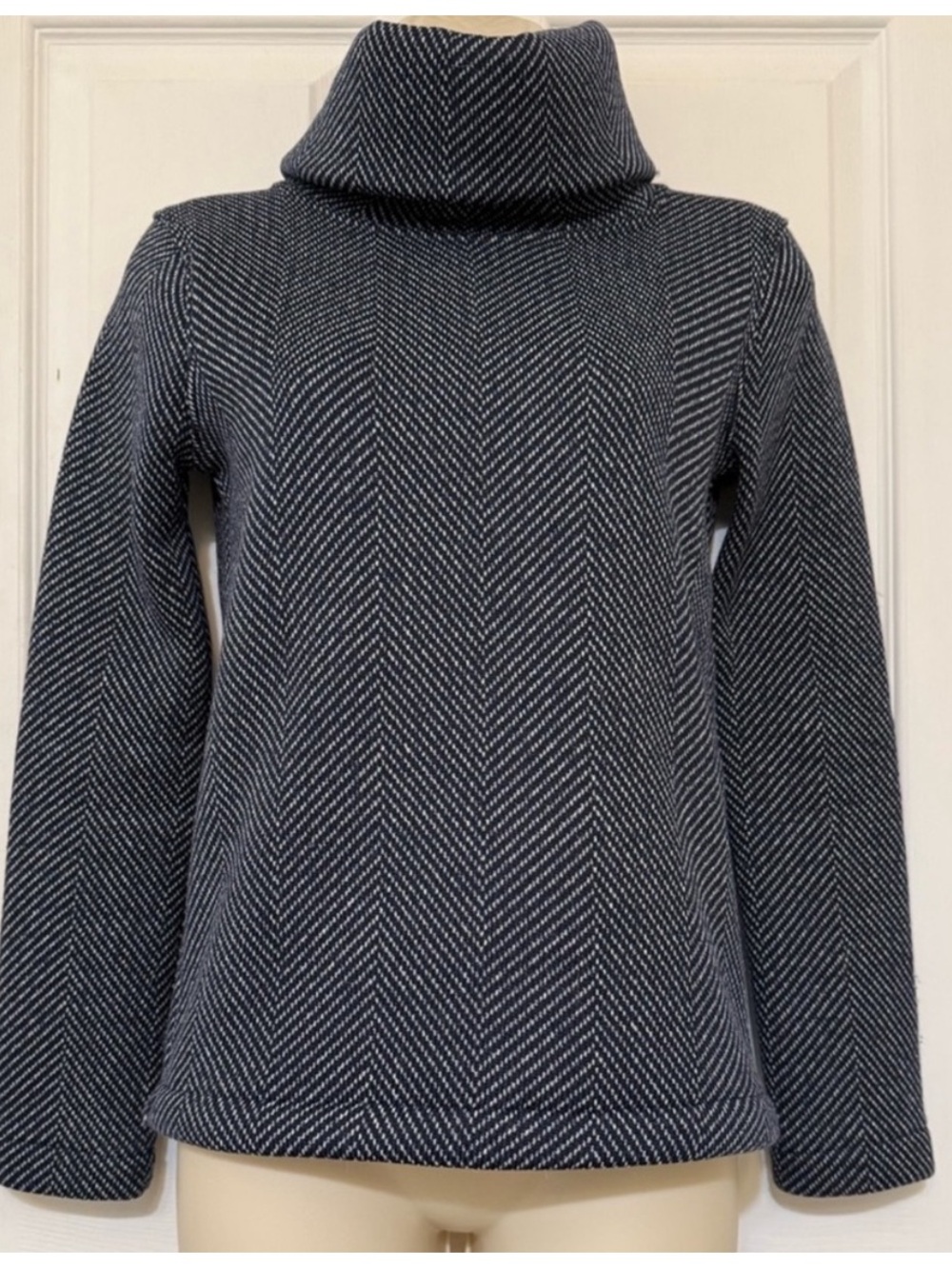 J.Crew Herringbone Funnel Neck Pullover Sweater XXS - Picture 3 of 4